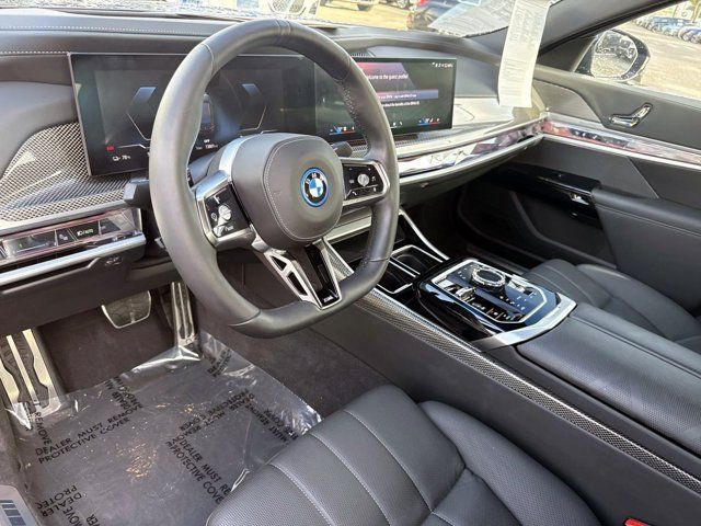Certified 2023 BMW i7 xDrive60 AWD/4WD image 21
