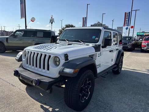 Used 2019 Jeep Wrangler Unlimited Sport AWD/4WD image 3