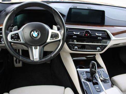 Used 2020 BMW 540i xDrive w/ Executive Package image 11