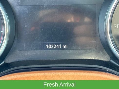 Used 2021 Buick Encore GX Essence w/ Experience Buick Package FWD image 23