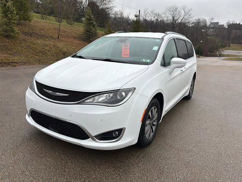 Used 2020 Chrysler Pacifica Touring-L Plus w/ Advanced Safetytec Group image 8