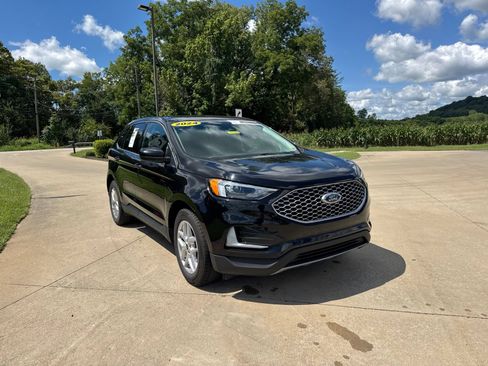 Used 2024 Ford Edge SEL AWD/4WD image 3