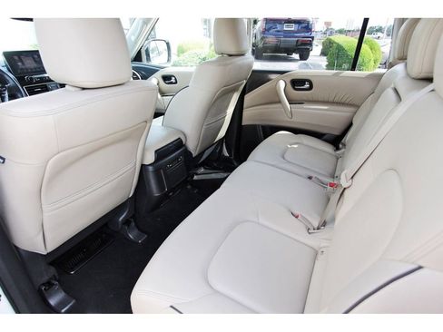 Used 2024 Nissan Armada SV w/ Cargo Package AWD/4WD image 12