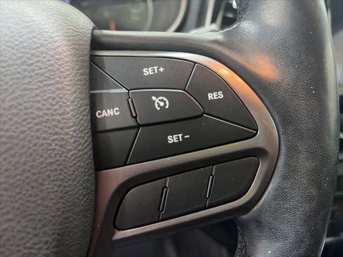 Used 2020 Jeep Cherokee Limited AWD/4WD image 20