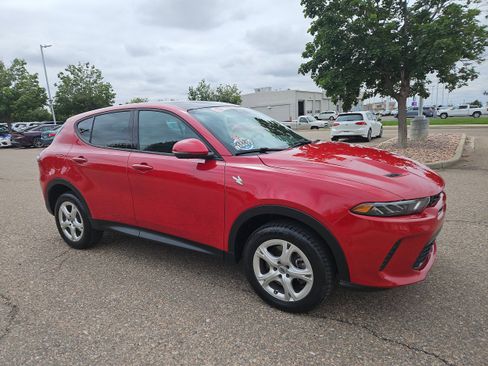 Used 2024 Dodge Hornet GT AWD/4WD image 2