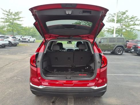 Certified 2023 GMC Terrain SLT w/ Tech Package FWD image 12