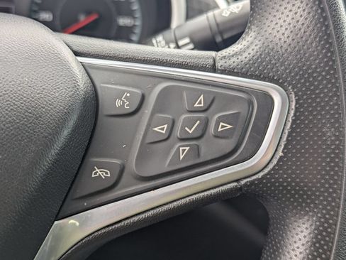 Used 2022 Chevrolet Malibu LT FWD image 19