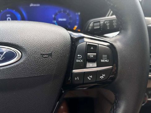 Used 2022 Ford Escape Titanium w/ Class II Trailer Tow Package image 28