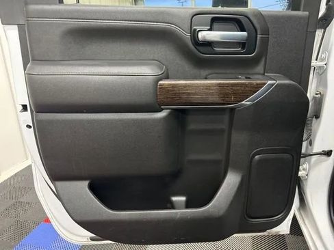 Used 2021 GMC Sierra 2500 SLE w/ X31 Off-Road Package image 16