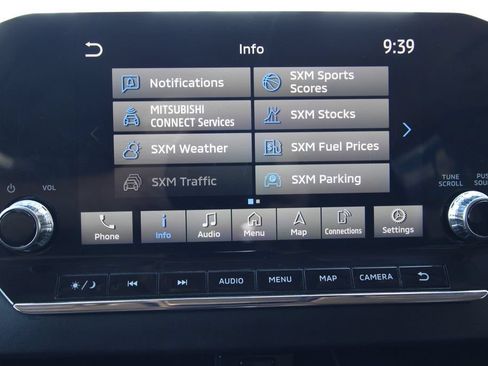 Used 2024 Mitsubishi Outlander SE AWD/4WD image 35