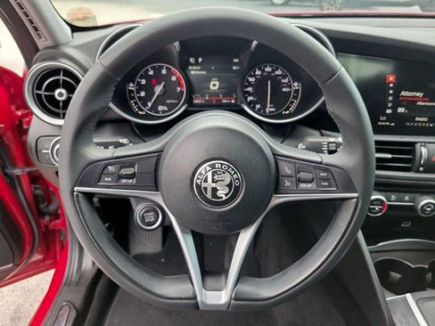 Used 2019 Alfa Romeo Giulia w/ Nero Edizione RWD image 23