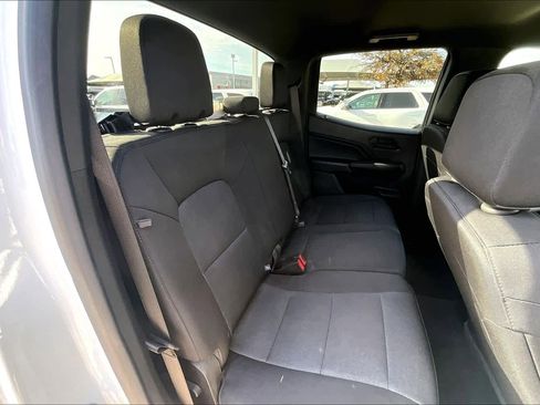 Used 2023 Chevrolet Colorado W/T image 18