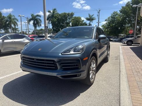 Used 2020 Porsche Cayenne AWD/4WD image 2