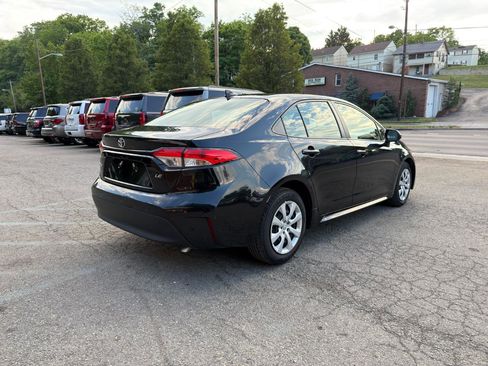 Used 2023 Toyota Corolla LE FWD image 5