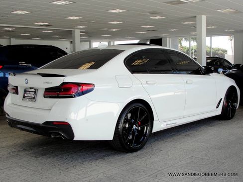 Used 2022 BMW 540i w/ M Sport Package image 46