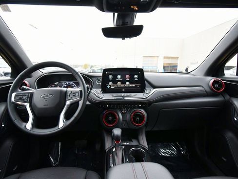 Used 2024 Chevrolet Blazer RS w/ Driver Confidence II Package AWD/4WD image 3