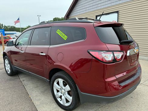 Used 2016 Chevrolet Traverse LT w/ Style and Technology Package FWD image 7