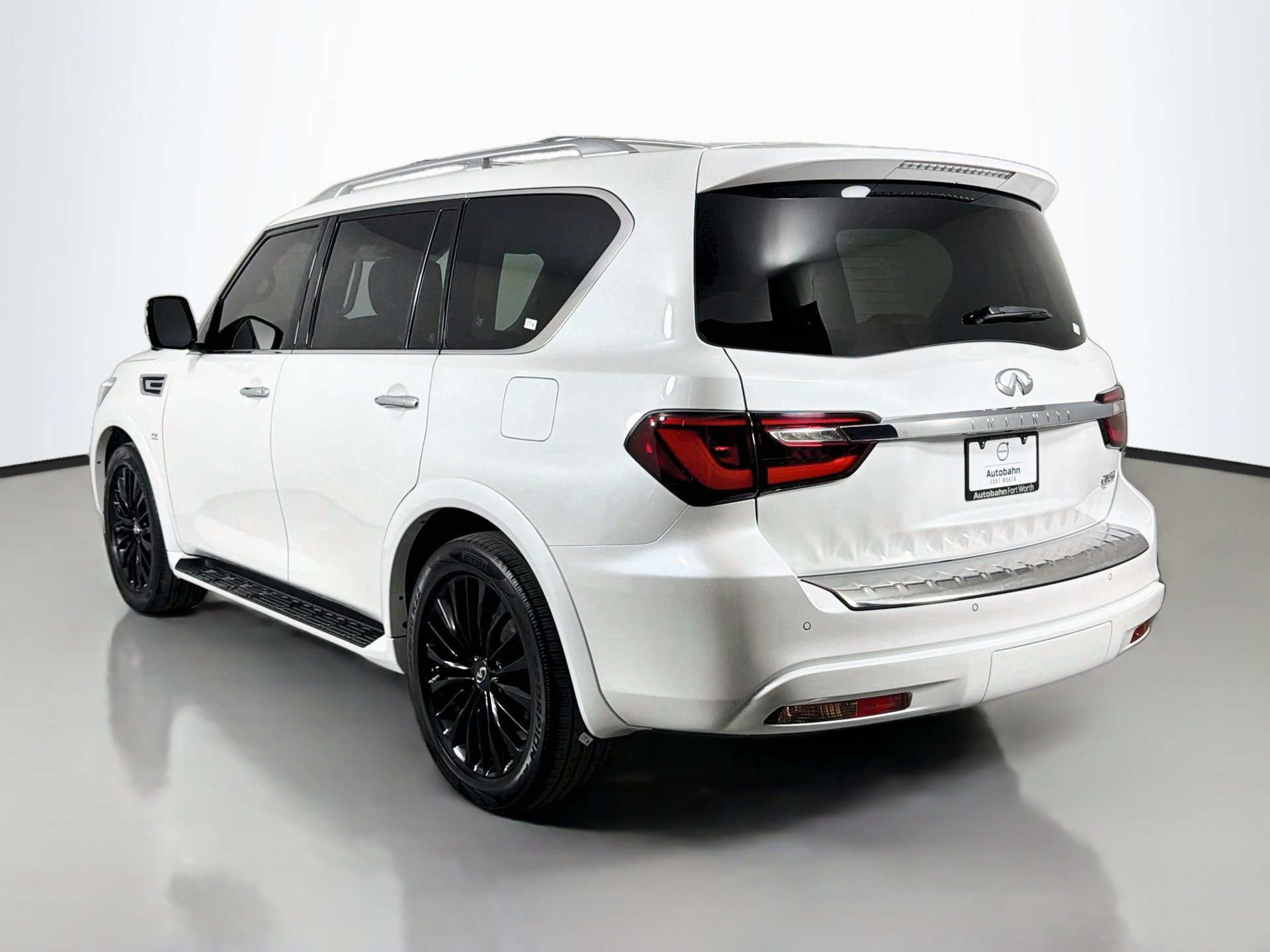 Used 2019 INFINITI QX80 Luxe w/ Proactive Package RWD image 8