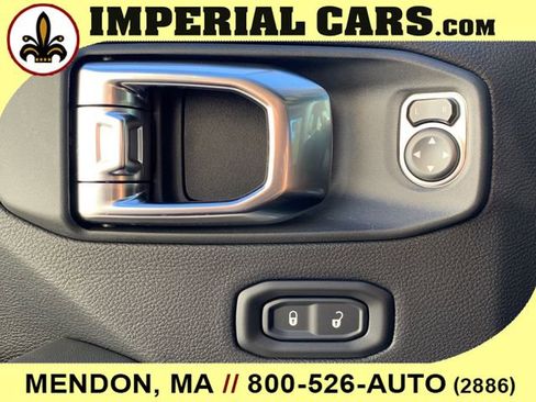 New 2025 Jeep Gladiator Rubicon image 22