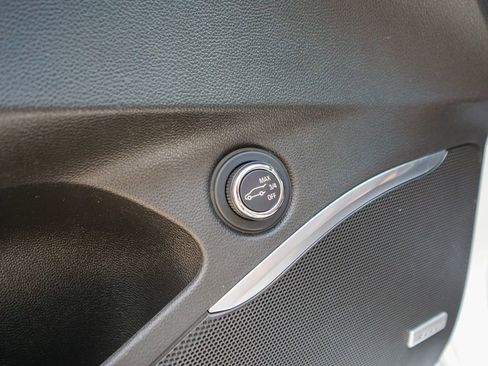 Used 2021 Buick Enclave Avenir w/ Avenir Technology Package image 19