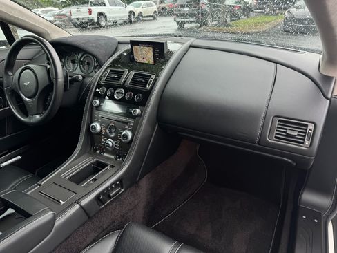 Used 2015 Aston Martin V8 Vantage GT RWD image 33