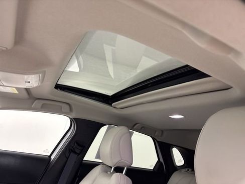 Used 2023 MAZDA CX-30 AWD 2.5 S w/ Premium Package image 6