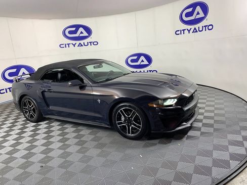 Used 2018 Ford Mustang Premium RWD image 11