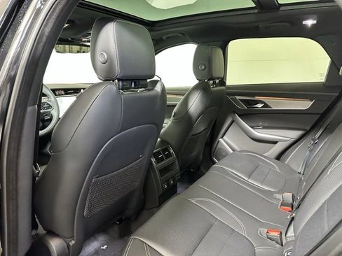 New 2026 Jaguar F-PACE R-Dynamic S image 17