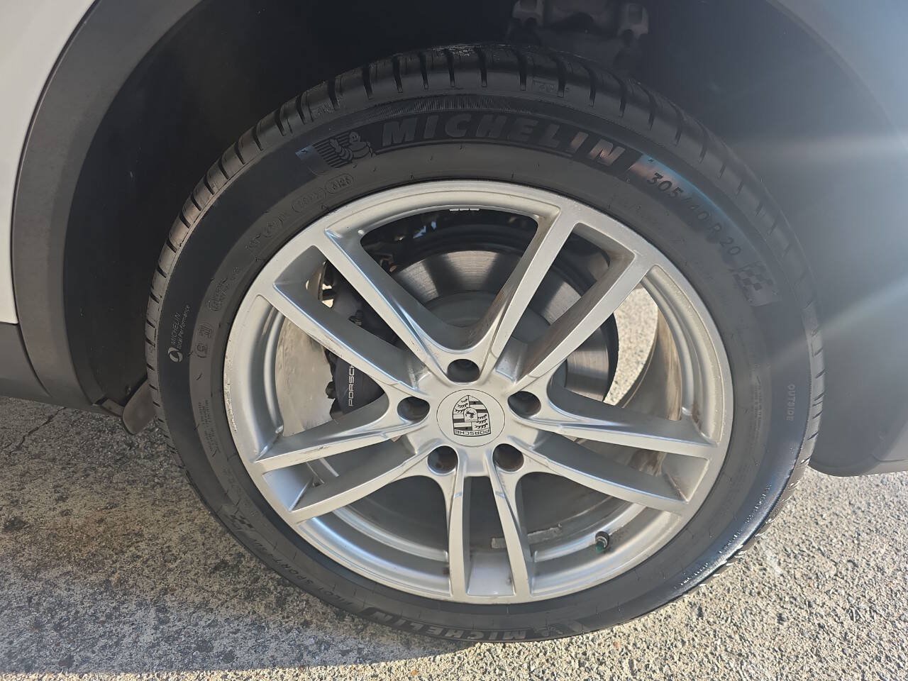 Used 2019 Porsche Cayenne AWD/4WD image 15