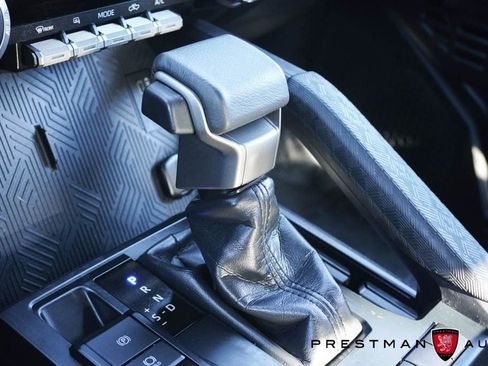 Used 2024 Toyota Tacoma TRD Off-Road image 35