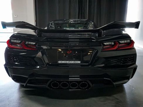 Used 2024 Chevrolet Corvette Z06 w/ Z07 Performance Package RWD image 16