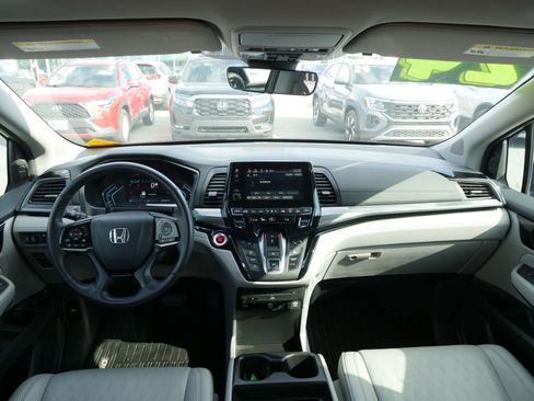 Used 2024 Honda Odyssey Elite image 21