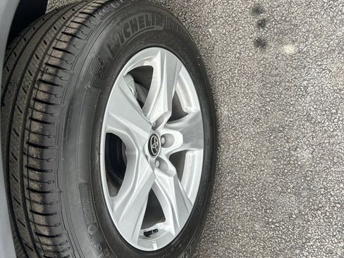 Certified 2025 Toyota Highlander LE image 21