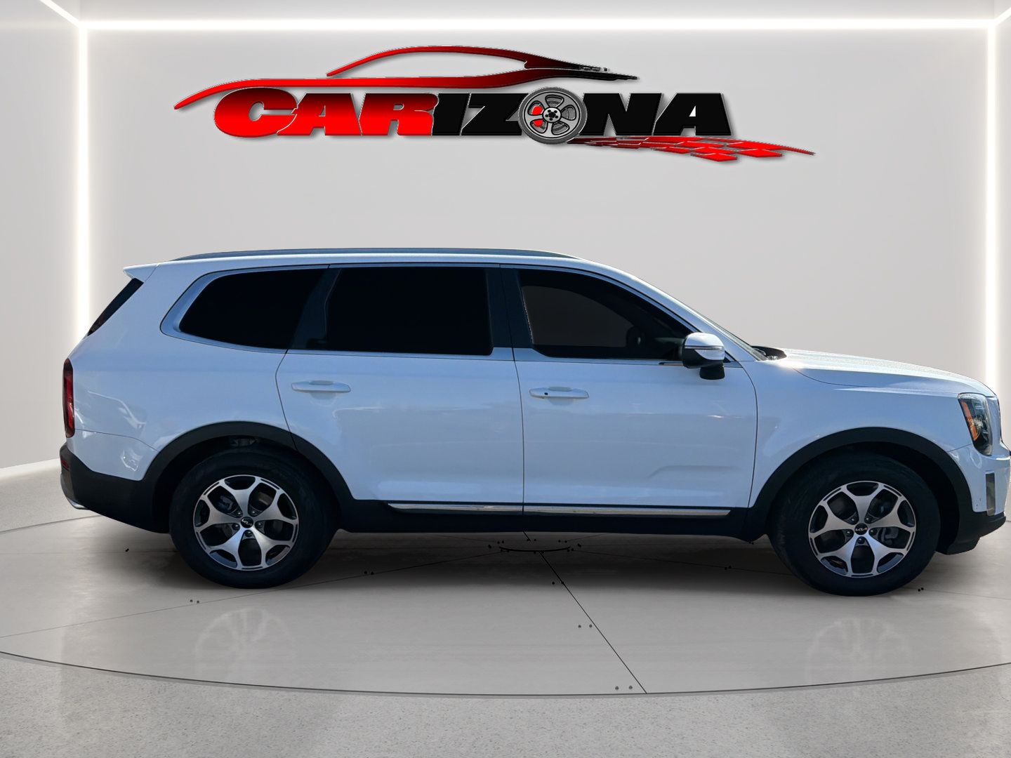Used 2022 Kia Telluride EX w/ Towing Package FWD image 4