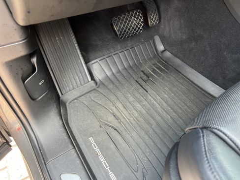 Used 2021 Porsche Cayenne AWD/4WD image 17