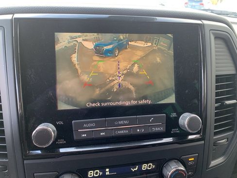 Used 2023 Nissan Titan SV w/ SV Convenience Package image 16