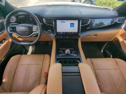 Used 2024 Jeep Grand Wagoneer L Series III w/ Rear Seat Video Group 1 AWD/4WD image 18