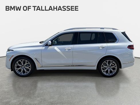 New 2026 BMW X7 xDrive40i w/ Premium Package AWD/4WD image 8