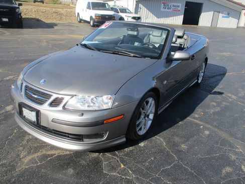Used 2004 Saab 9-3 Aero FWD image 1
