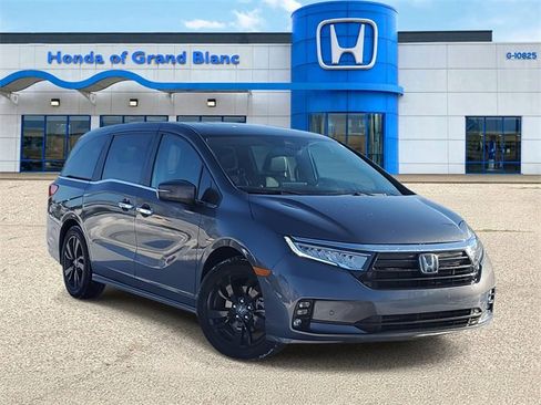 Used 2024 Honda Odyssey Touring image 1