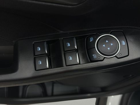 Used 2024 Ford Escape SE image 8