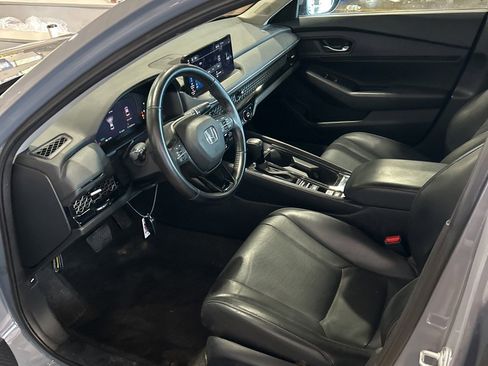 Used 2023 Honda Accord EX-L image 3