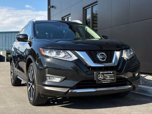 Used 2020 Nissan Rogue SL w/ Premium Package image 10