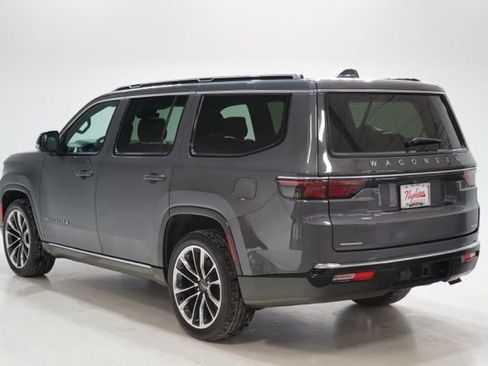 Used 2022 Jeep Wagoneer Series III w/ Premium Group I image 6