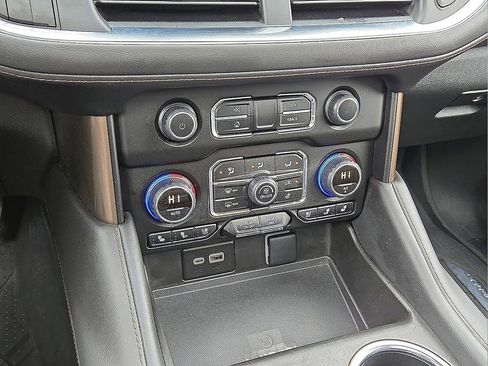 Used 2024 Chevrolet Tahoe High Country w/ Advanced Technology Package image 32