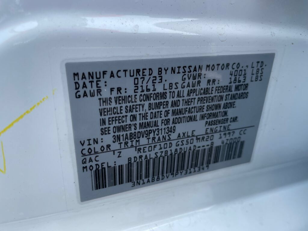 Used 2023 Nissan Sentra SR w/ SR Premium Package FWD image 25