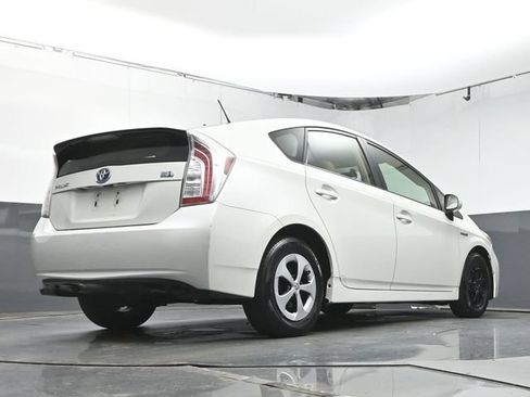 Used 2014 Toyota Prius Two FWD image 34