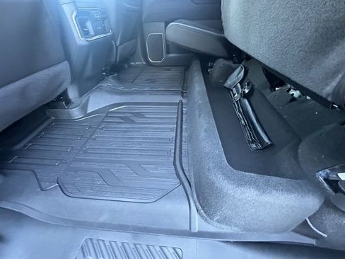 New 2026 GMC Sierra 1500 SLT image 25