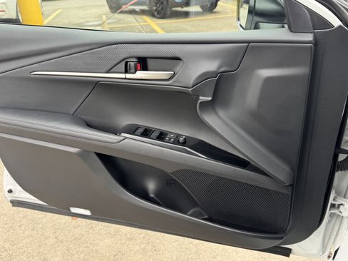 Used 2025 Toyota Camry XSE image 22