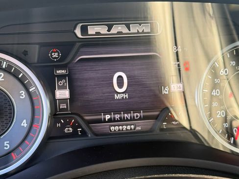 Used 2022 RAM 5500 Tradesman w/ Safety Group image 10